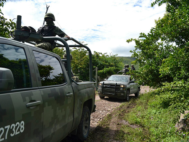 Ejército peina la zona en Iguala; busca a los normalistas desaparecidos