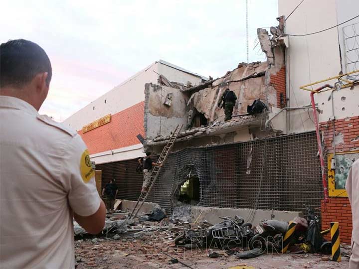 Ya hay 14 detenidos por el golpe comando a empresa en Paraguay Ya hay 14 detenidos por el golpe comando a empresa en Paraguay