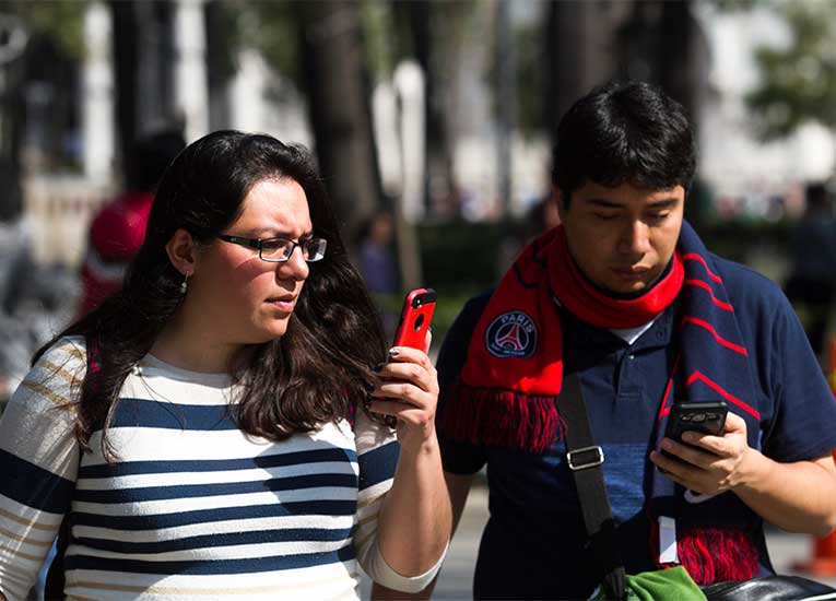 Policía Federal alerta a usuarios de celulares en México