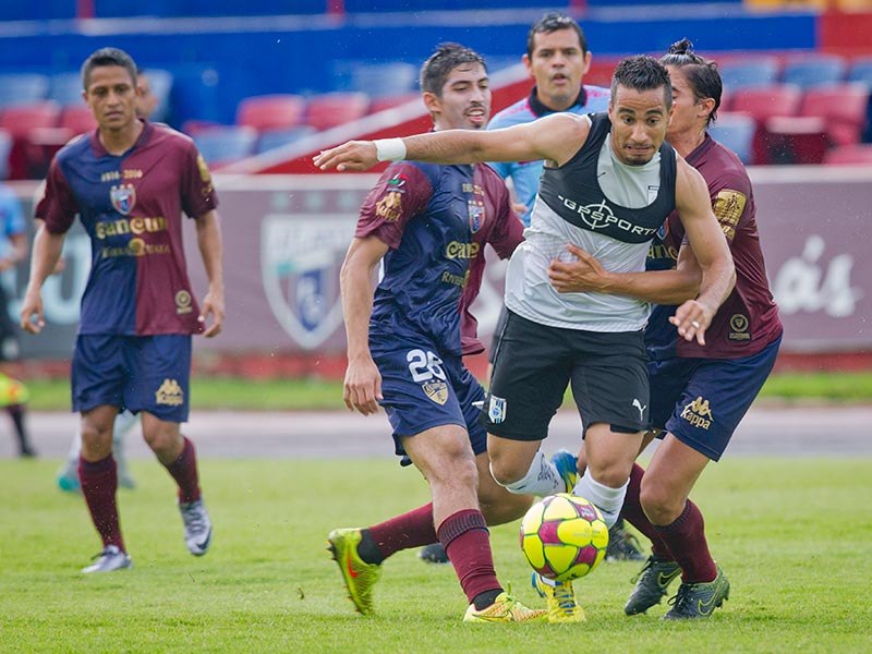 Club Gallos Blancos anuncia fichaje de colombiano Alexis Pérez