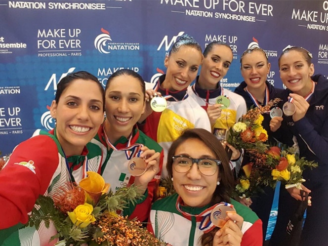Las mexicanas Nuria Diosdado y Karem Achach ganan medalla de bronce en la rutina técnica de nado sincronizado en el Abierto de Francia (Foto: Cortesía Conade) Las mexicanas Nuria Diosdado y Karem Achach ganan medalla de bronce en la rutina técnica de nado sincronizado en el Abierto de Francia (Foto: Cortesía Conade)