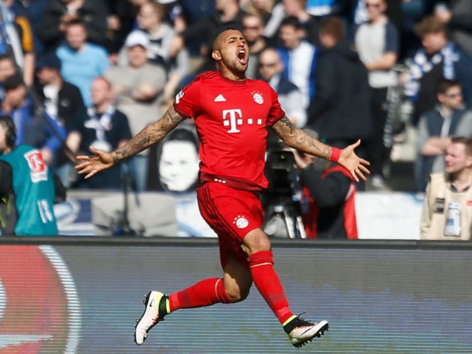 Arturo Vidal colabora con un gol en la victoria del Bayern Múnich de 2-0 sobre el Hertha Berlin (Fotos: AP y EFE) Arturo Vidal colabora con un gol en la victoria del Bayern Múnich de 2-0 sobre el Hertha Berlin (Fotos: AP y EFE)
