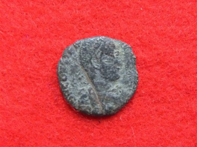 El hallazgo sorprendió a los arqueólogos, quienes aún no logran determinar cómo estas monedas romanas llegaron a Japón. (Foto: AP) El hallazgo sorprendió a los arqueólogos, quienes aún no logran determinar cómo estas monedas romanas llegaron a Japón. (Foto: AP)