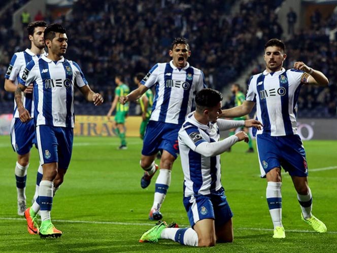 Los Dragones logran una goleada en la Liga de Portugal antes de hacer frente a la Juventus en los octavos de final de la Champions League (EFE)